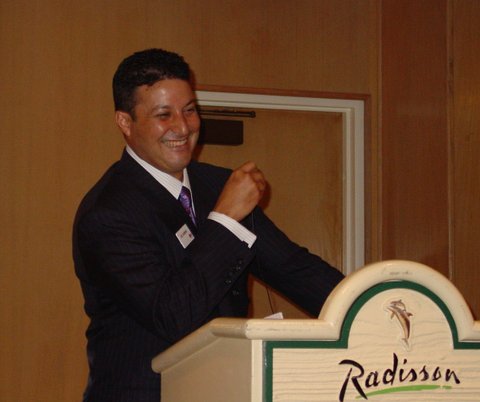 Ed Jarrin at podium.JPG